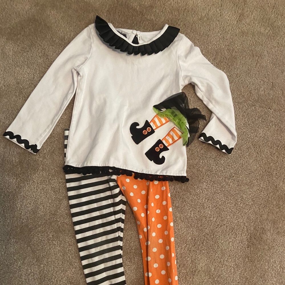 Cute Halloween outfit!